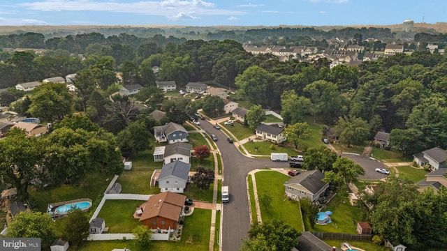 8245 VICTORIA RD, Millersville, MD 21108