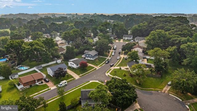 8245 VICTORIA RD, Millersville, MD 21108