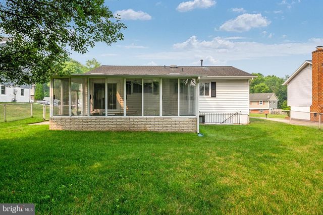 8245 VICTORIA RD, Millersville, MD 21108