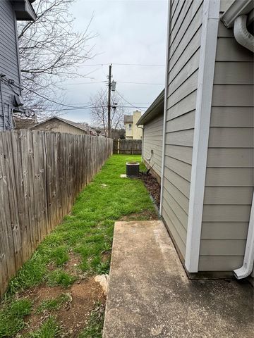 2621 Gwendolyn LN A, Austin, TX 78748