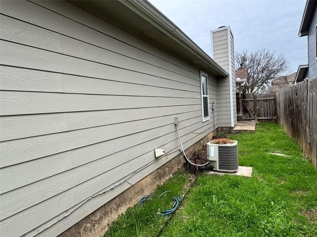 2621 Gwendolyn LN A, Austin, TX 78748