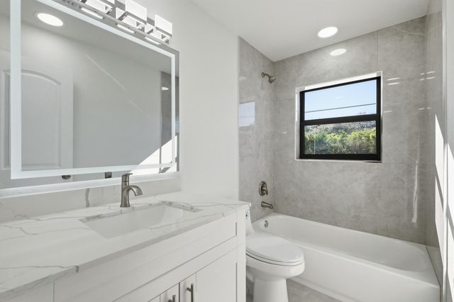 22390 SW 66th Avenue, Boca Raton, FL 33428