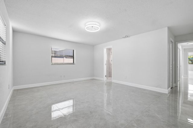 22390 SW 66th Avenue, Boca Raton, FL 33428