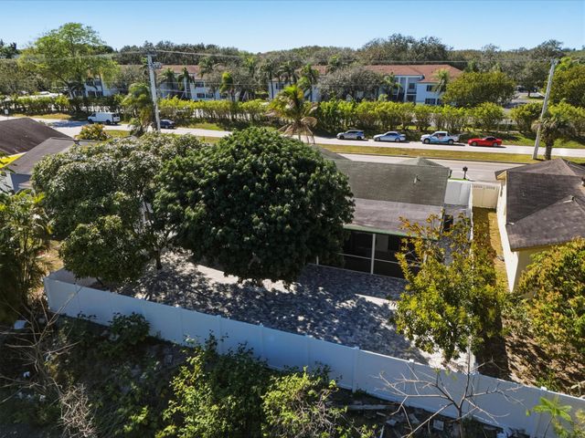 22390 SW 66th Avenue, Boca Raton, FL 33428