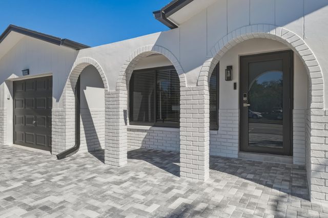 22390 SW 66th Avenue, Boca Raton, FL 33428