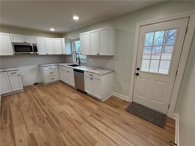 704 Logan Street, Harrisonville, MO 64701