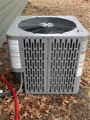 704 Logan Street, Harrisonville, MO 64701