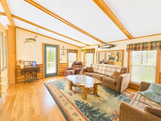 4628 N Filter Road, Harrison, MI 48625