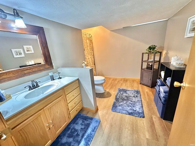 1537 N Oakhill Drive, South Bend, IN 46637