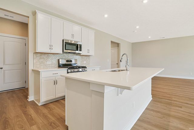 4700 Jackson Drive, Newburgh, IN 47630