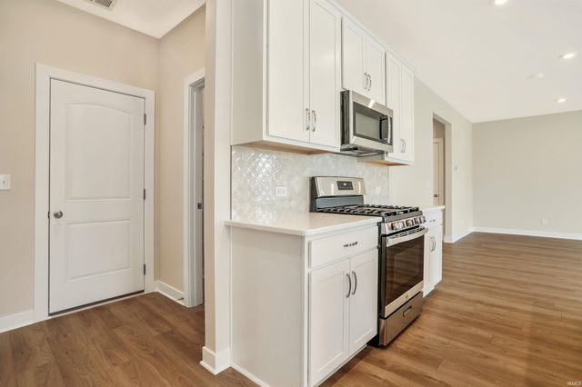4700 Jackson Drive, Newburgh, IN 47630