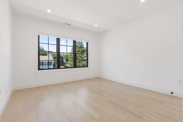 236 Chapel Street 1, Newton, MA 02458