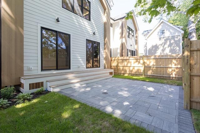 236 Chapel Street 1, Newton, MA 02458