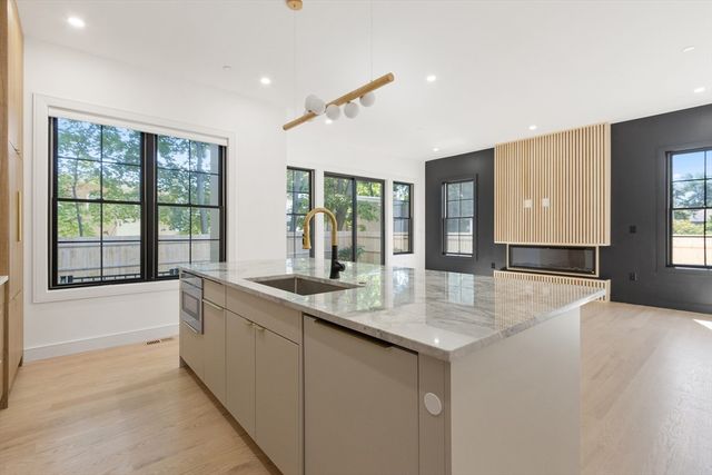236 Chapel Street 1, Newton, MA 02458