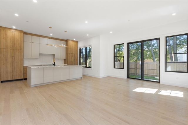 236 Chapel Street 1, Newton, MA 02458