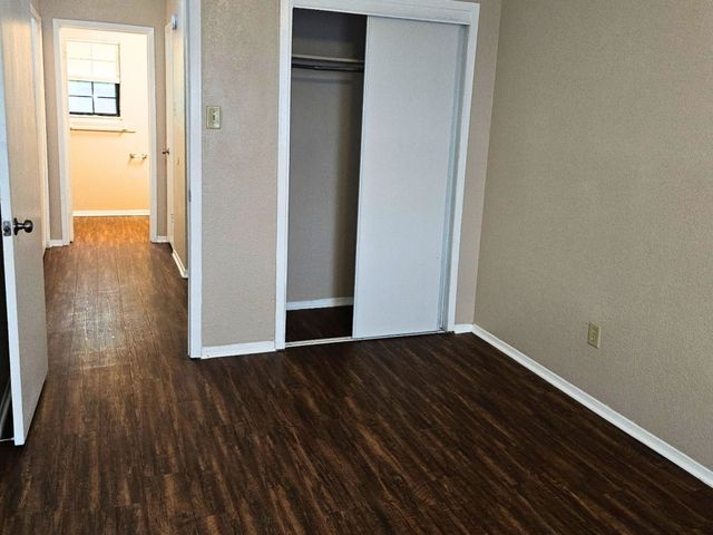 6321 Richland Plaza Drive D, North Richland Hills, TX 76180