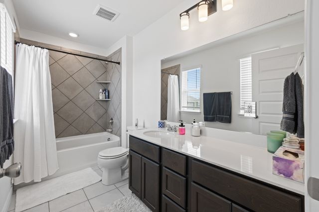 925 West Drive, Aubrey, TX 76227