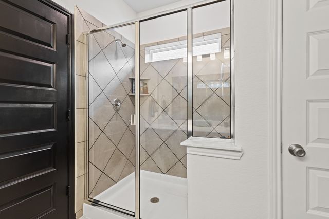 925 West Drive, Aubrey, TX 76227