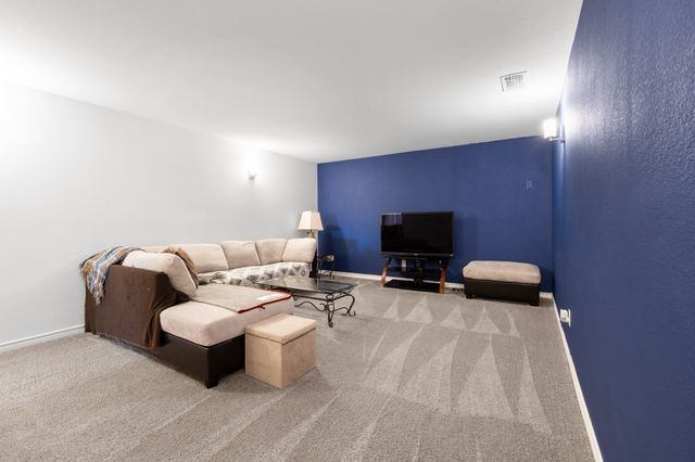 925 West Drive, Aubrey, TX 76227