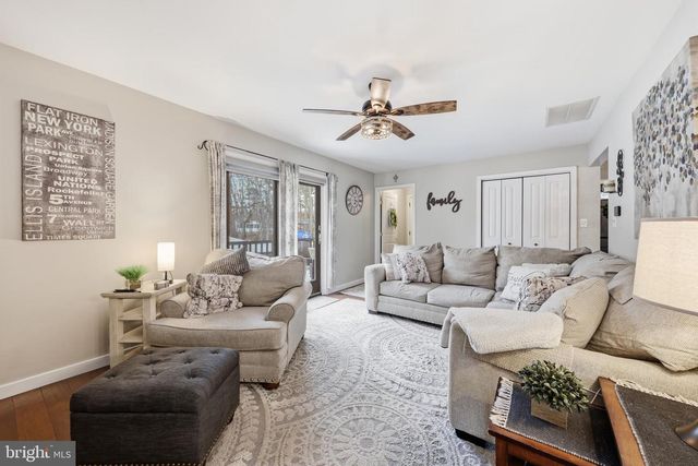 4 PROSIT LA, Ocean View, NJ 08230