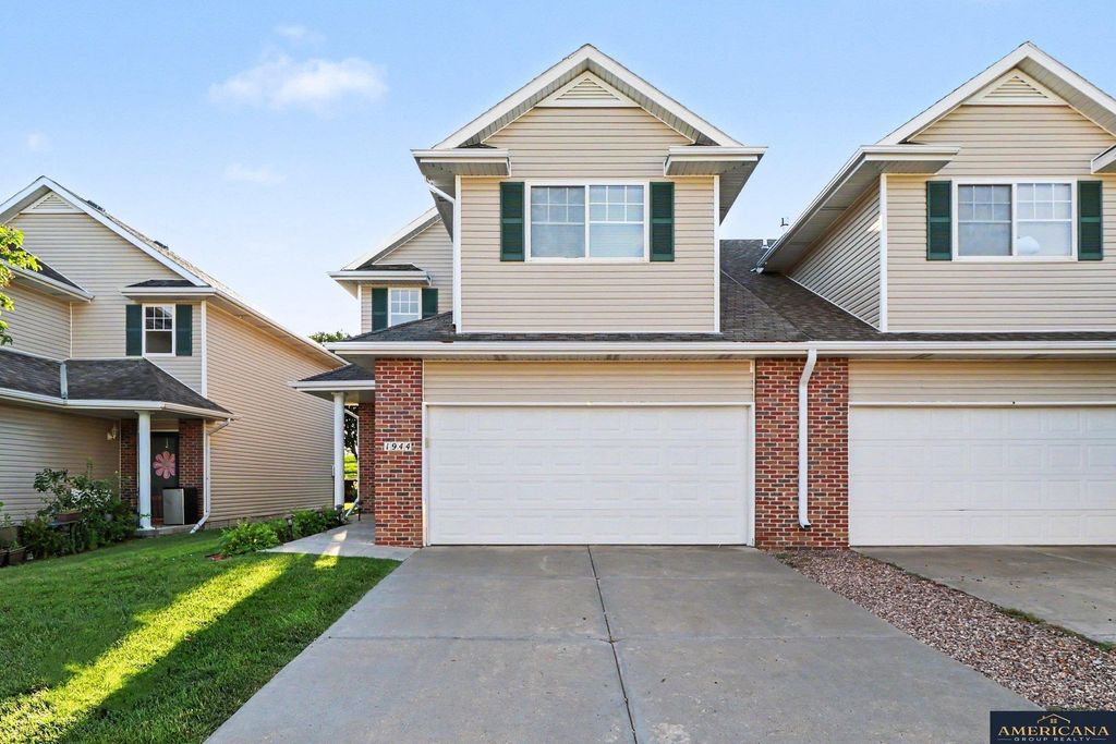 1944 Connor Street, Lincoln, NE 68505