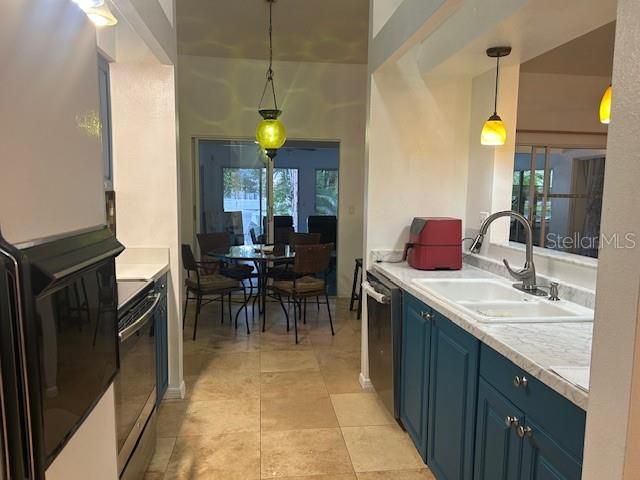 7715 33RD LANE E, Sarasota, FL 34243