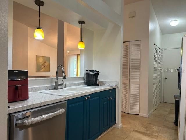 7715 33RD LANE E, Sarasota, FL 34243