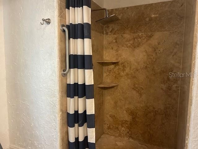 7715 33RD LANE E, Sarasota, FL 34243