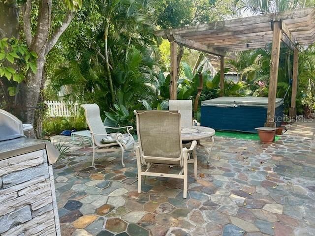 7715 33RD LANE E, Sarasota, FL 34243