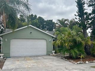 7715 33RD LANE E, Sarasota, FL 34243
