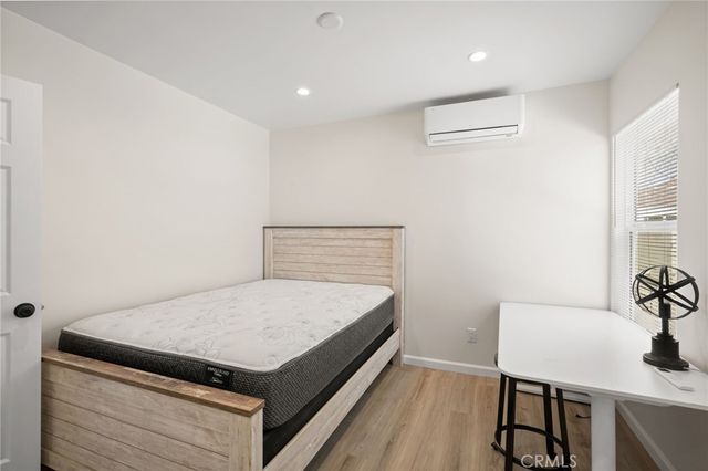 1523 Rock Glen Avenue, Glendale, CA 91205