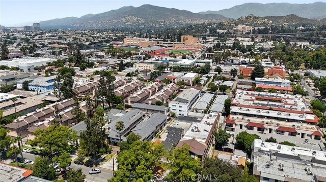 1523 Rock Glen Avenue, Glendale, CA 91205