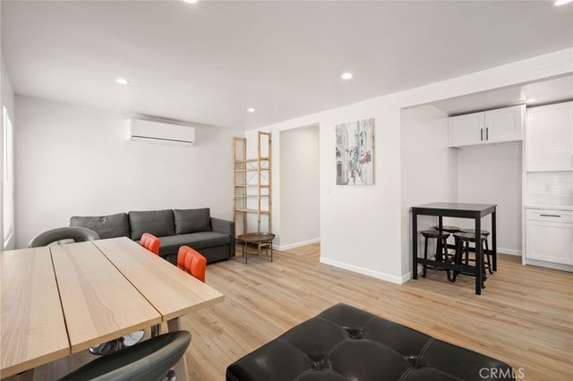 1523 Rock Glen Avenue, Glendale, CA 91205