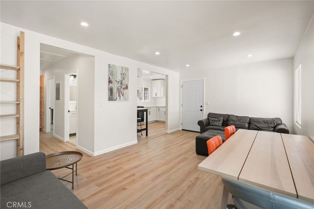 1523 Rock Glen Avenue, Glendale, CA 91205