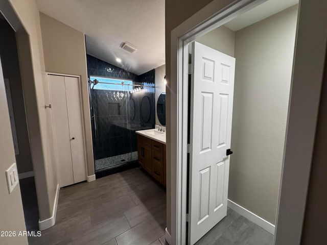 7570 W Jenan Drive, Peoria, AZ 85345