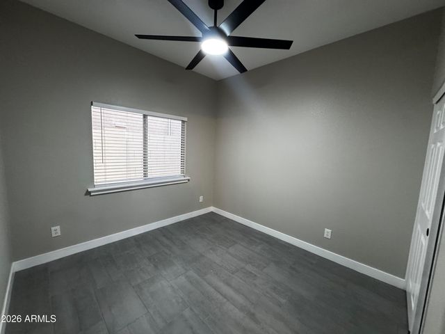 7570 W Jenan Drive, Peoria, AZ 85345