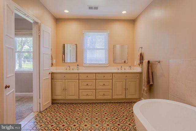 3522 BARTON OAKS RD, Baltimore, MD 21208