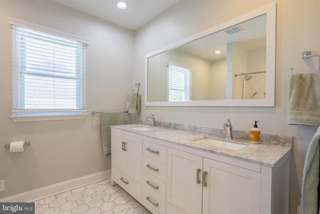 3522 BARTON OAKS RD, Baltimore, MD 21208