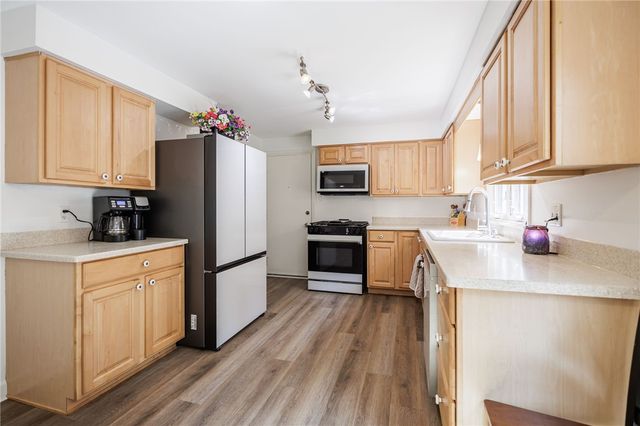 50 Interlaken Road, Greece, NY 14612