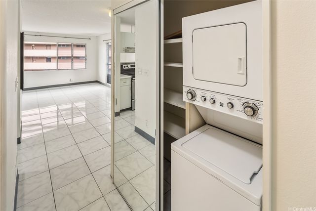 46-261 Kahuhipa Street 312, Kaneohe, HI 96744