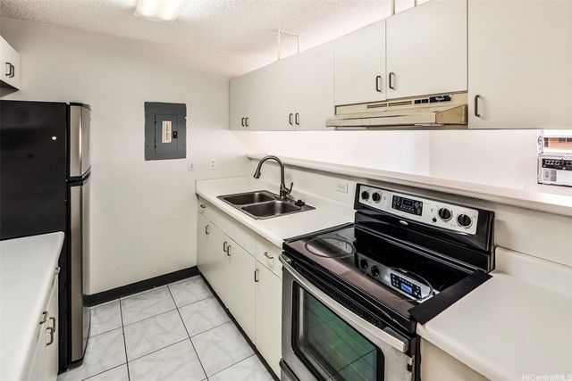 46-261 Kahuhipa Street 312, Kaneohe, HI 96744