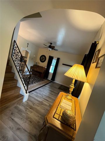 1030 Scott Avenue, Jeannette, PA 15644