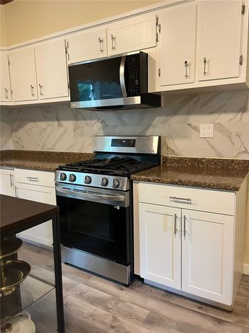 1030 Scott Avenue, Jeannette, PA 15644