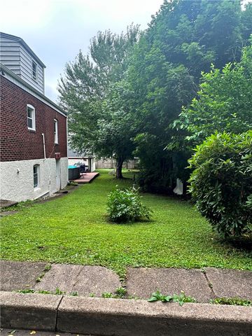 1030 Scott Avenue, Jeannette, PA 15644