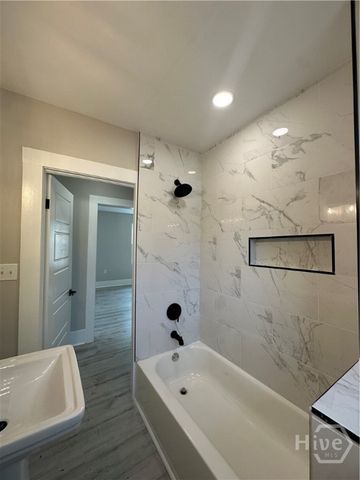 816 W 52nd Street, Savannah, GA 31405