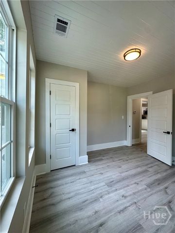 816 W 52nd Street, Savannah, GA 31405