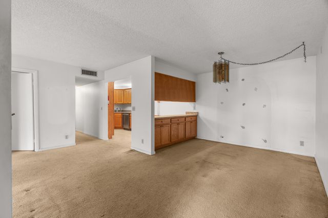 713 Sunny Pine Way G1, Greenacres, FL 33415