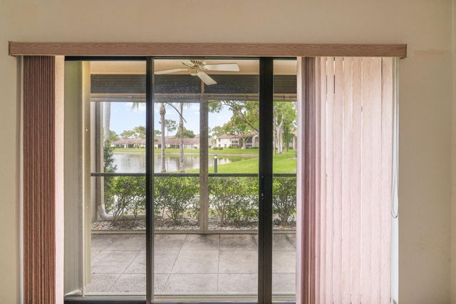 713 Sunny Pine Way G1, Greenacres, FL 33415