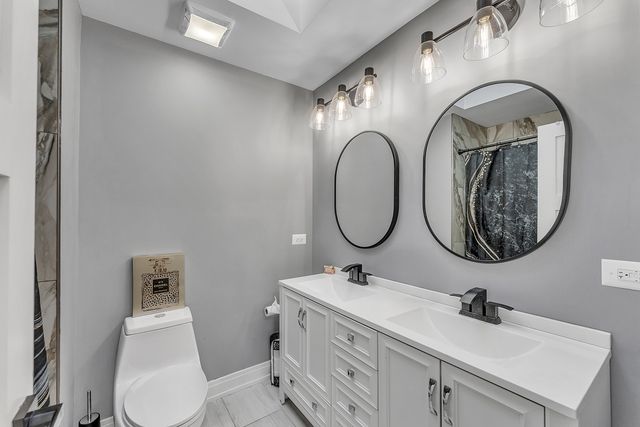 16524 Brockton Lane, Oak Forest, IL 60452