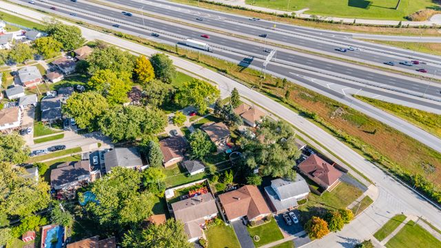 16524 Brockton Lane, Oak Forest, IL 60452